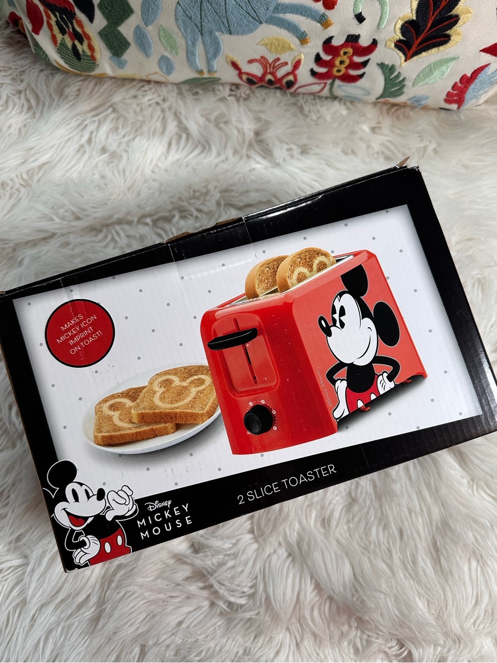 Disney • Classic Mickey Mouse 2 Slice Toaster - Picture 2 of 10